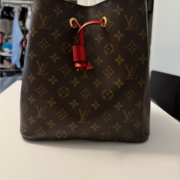 Louis Vuitton Neonoe MM Coquelicot EUC ❣️ - Picture 4 of 9